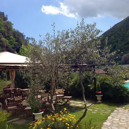 马斯内德尔康福拉特住宿加早餐旅馆 住宿加早餐酒店 巴达卢科