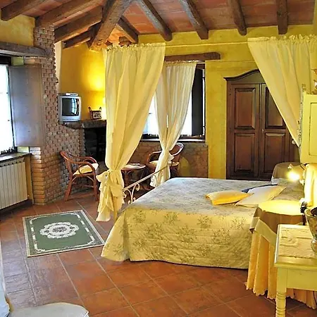 فندق مبيت وإفطار Le Macine Del Confluente 4*
