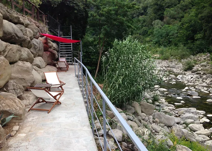 Le Macine Del Confluente Couette-café Badalucco